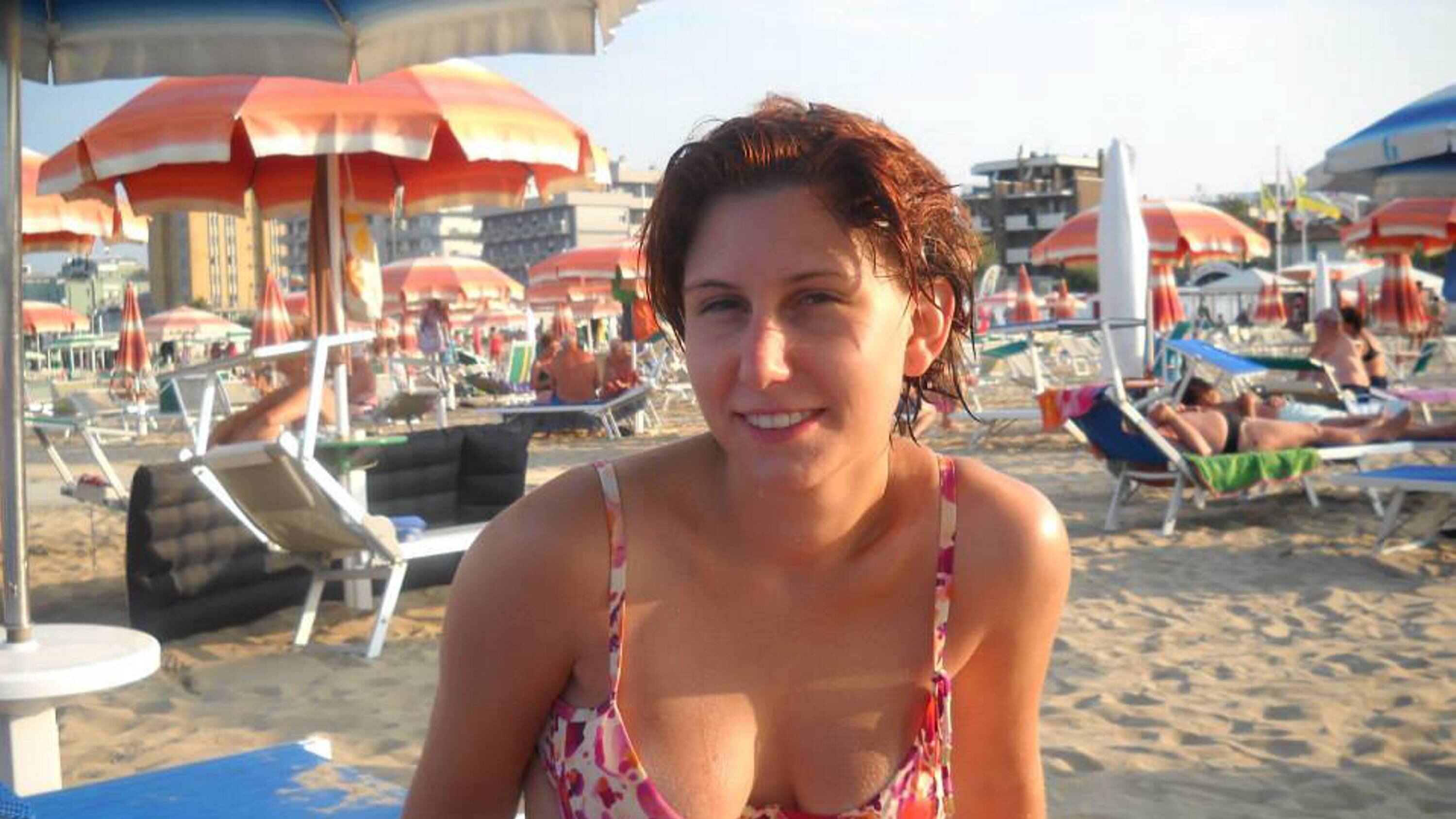 Sharon, c'è il nome dell'uomo in bici. Chiuse le strade per le indagini