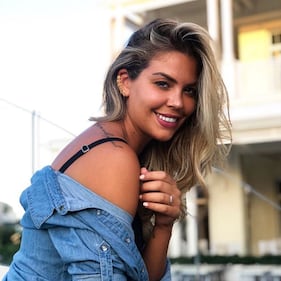 Costanza Caracciolo sensuale sui social 11