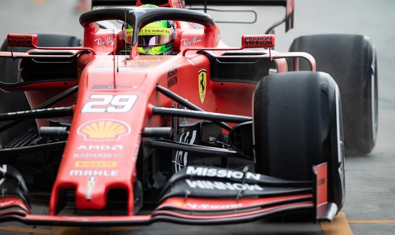 Mick Schumacher gira con la Ferrari SF90: gli scatti del figlio del grande Michael 4