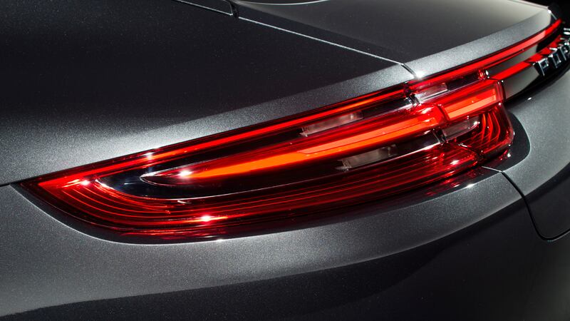 Le immagini della nuova Porsche Panamera 5