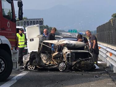 Tragedia sulla Torino-Pinerolo: padre e figlia morte nel rogo dell’auto 4