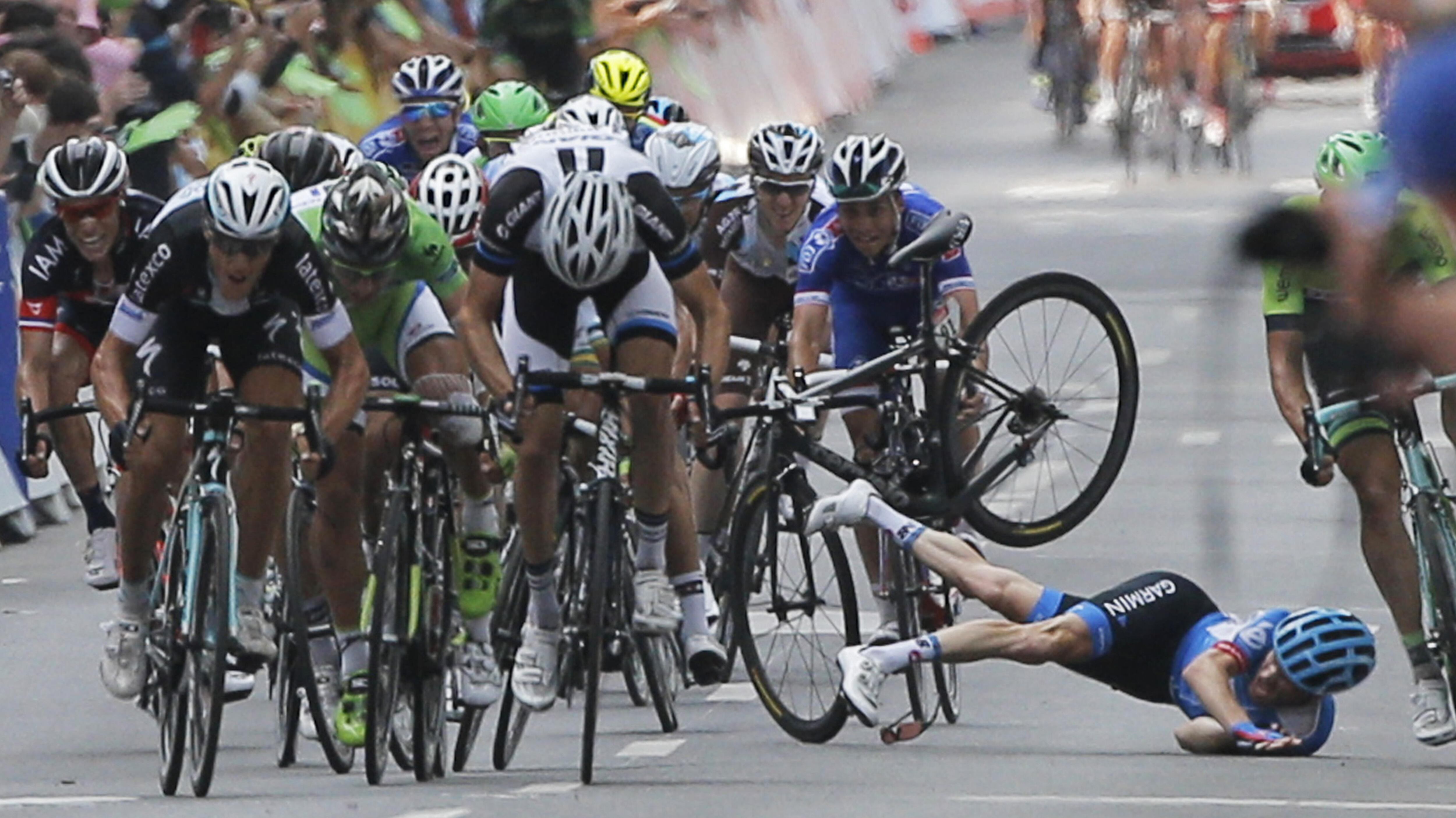 Volata di Trentin: il Tour parla ancora italiano