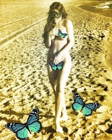 Naike Rivelli nuda tra i colori su Instagram 3