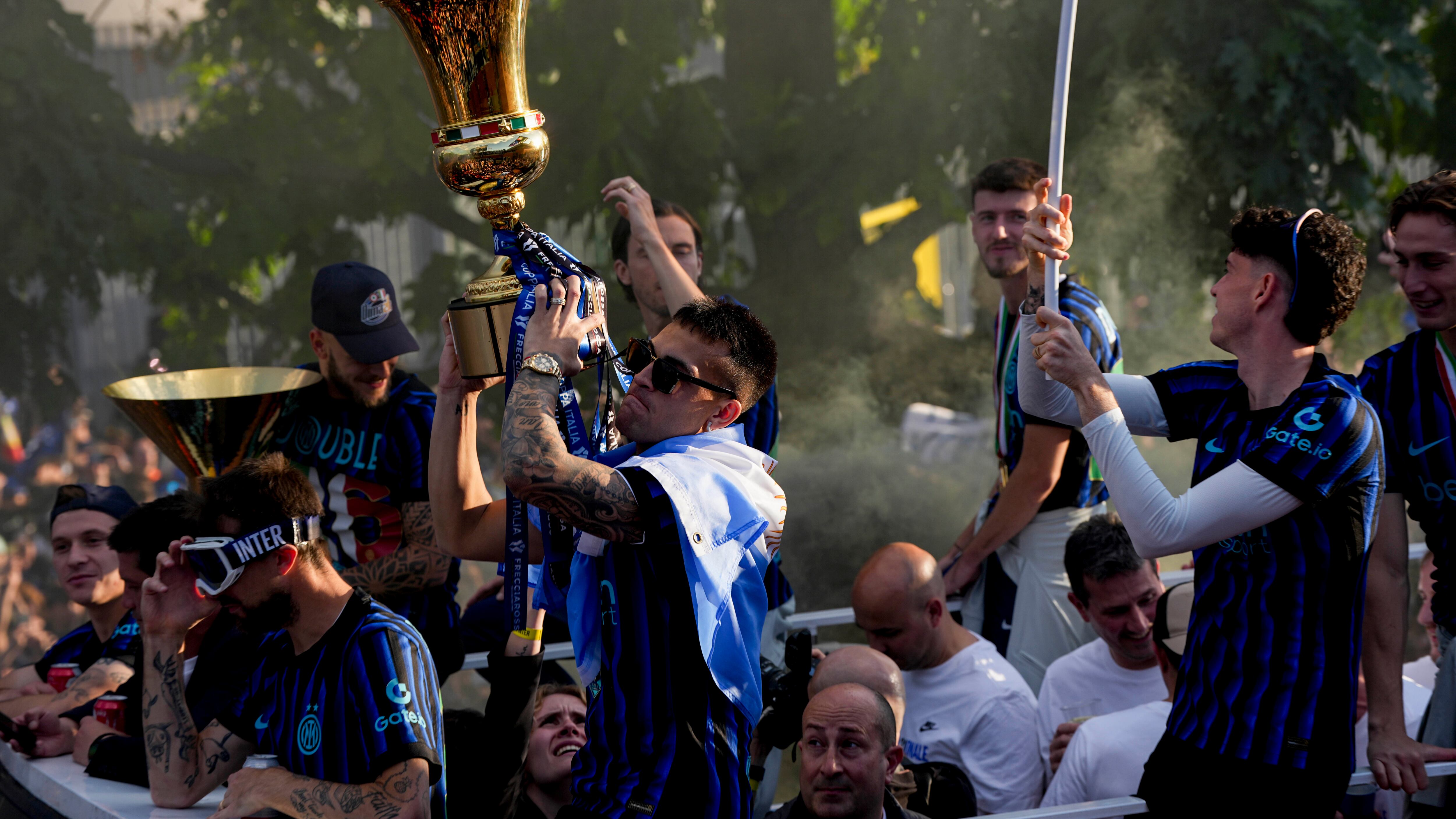 Coppa e scudetto. La festa dell'Inter