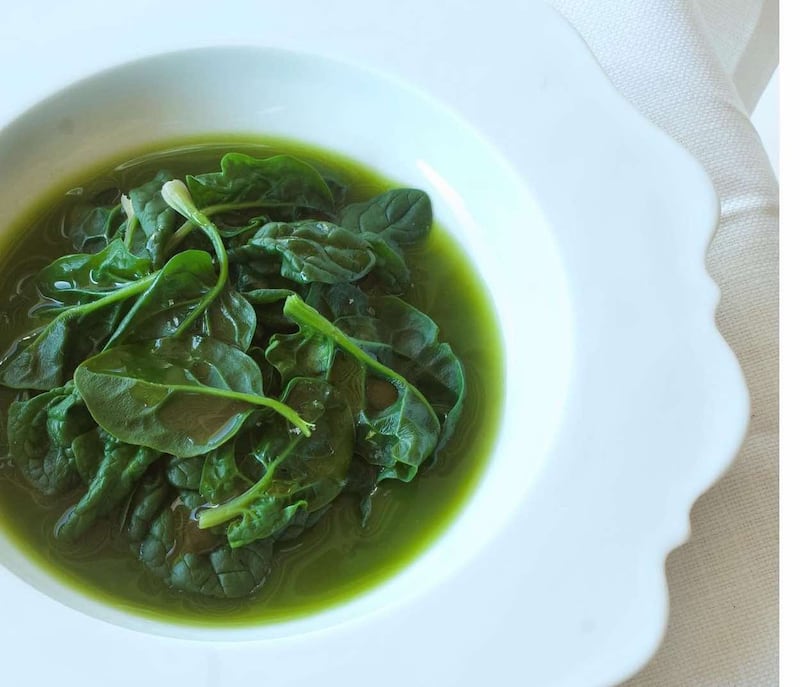 La zuppa di spinaci e cannella