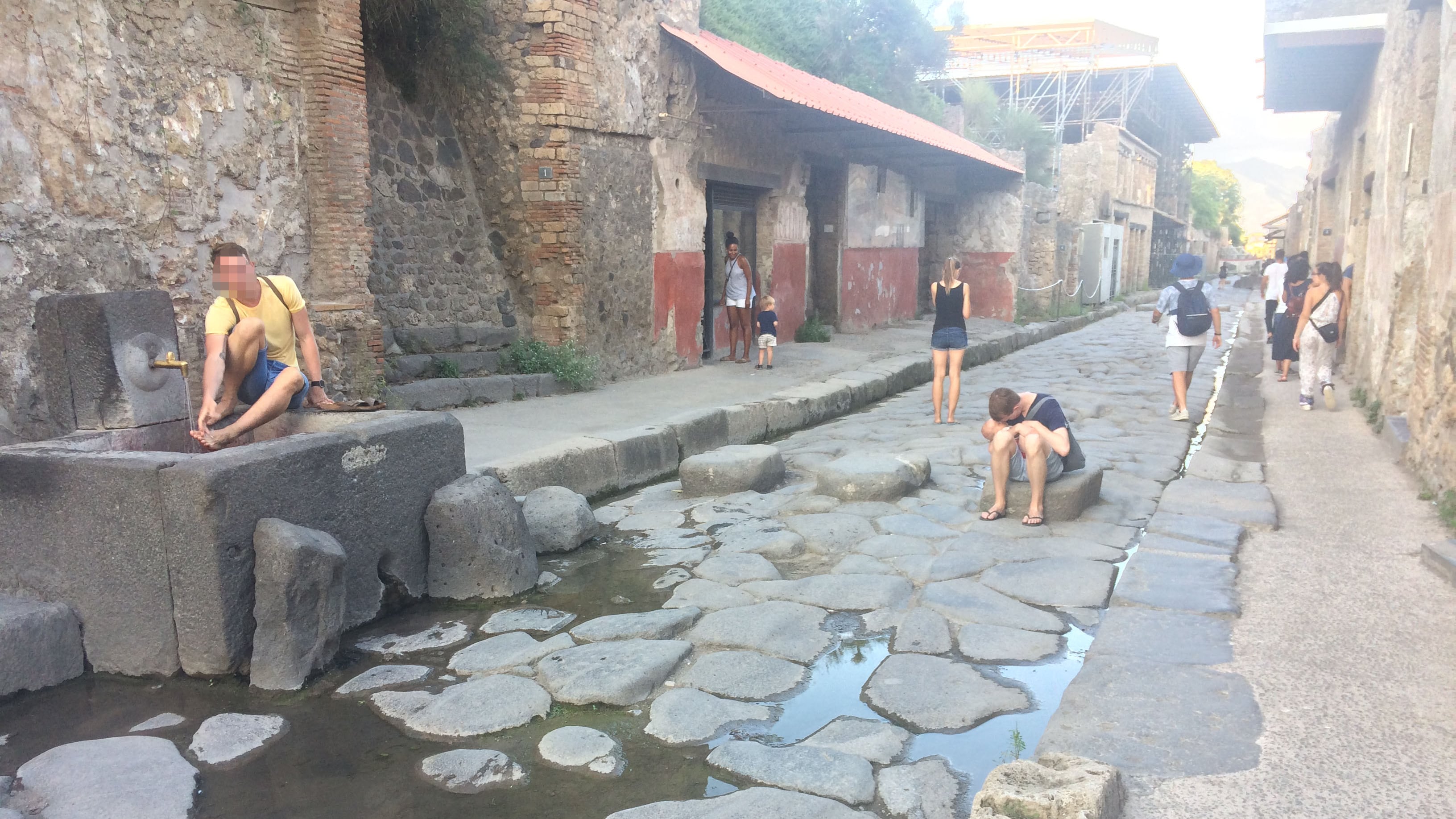 Pompei, una nuova incisione cambia la data dell’eruzione del Vesuvio