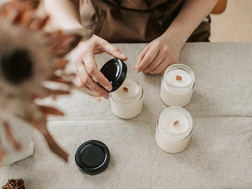 Candele profumate: quali sono le fragranze da scegliere per rilassarsi