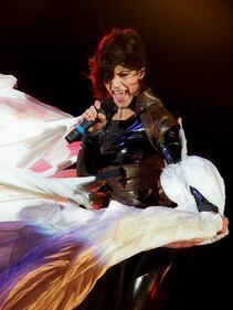 Elisa, coach Squadra Blu ad "Amici di Maria De Filippi" 18