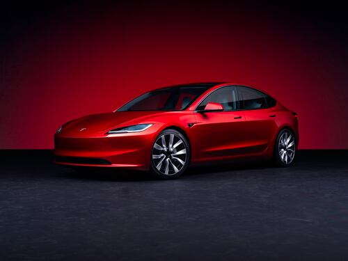 Tesla Model 3 restyling, guarda tutte le foto