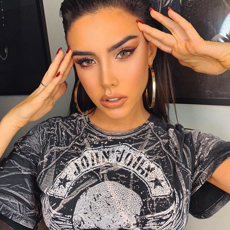Michelly Sander fa impazzire i suoi follower: ecco gli scatti di lady Petagna 3