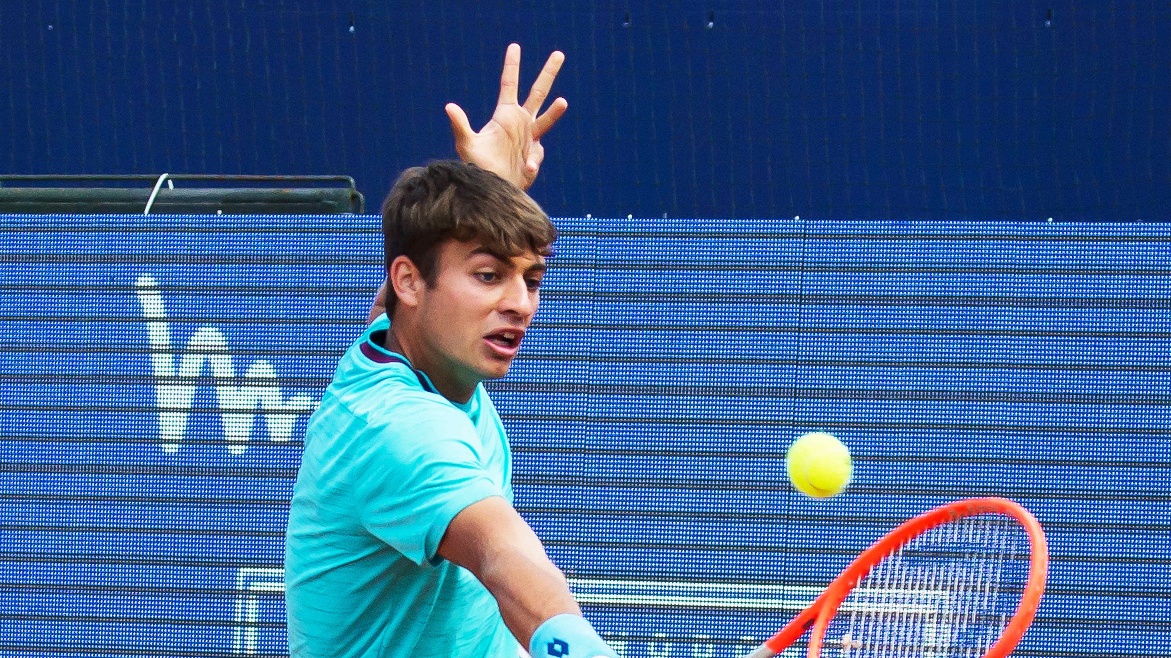 Due tornei al giorno, i "frontalieri" del tennis