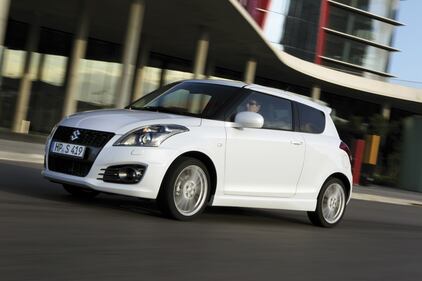 Swift restyling: la street car Suzuki si rifà il look 2