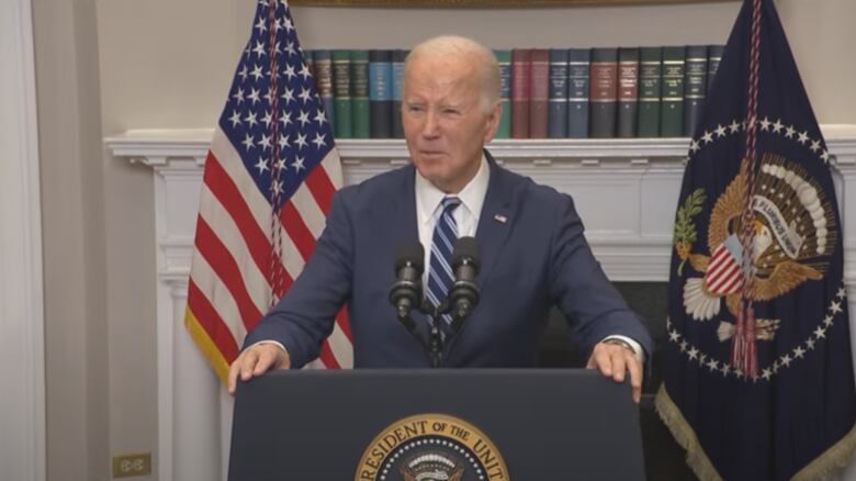 "Era la voce della verità". Biden commenta la morte di Navalny