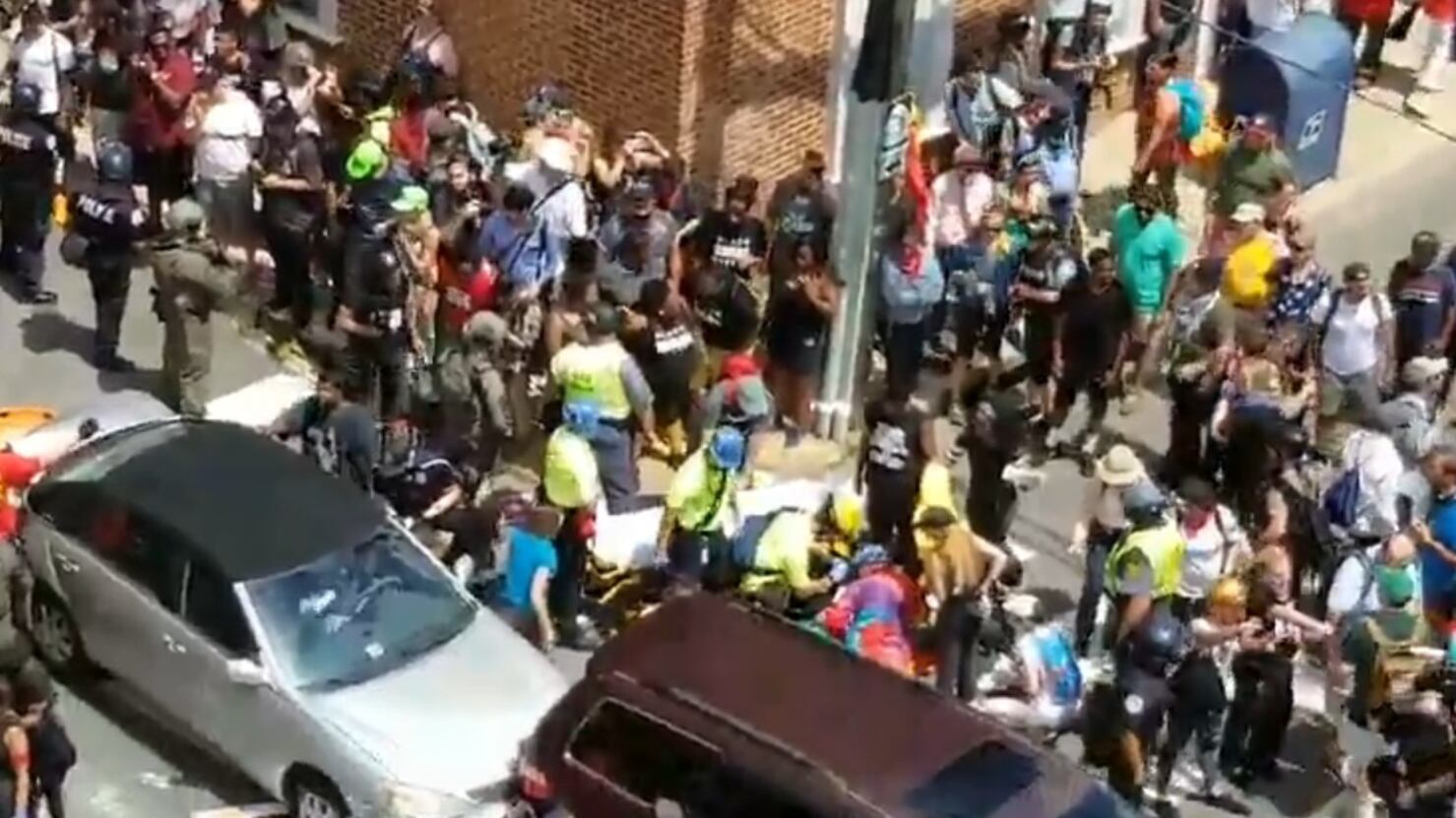 Marcia dei suprematisti bianchi. In Virginia scontri e tensioni