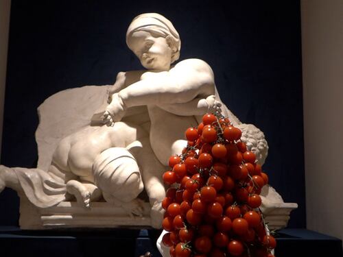 La Sicilia è la regione europea della gastronomia, i prodotti del territorio in mostra tra le opere d'arte