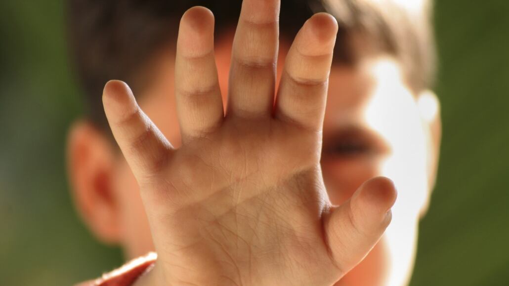 Francia, chirurgo accusato di pedofilia: "Abusi su 250 bambini"