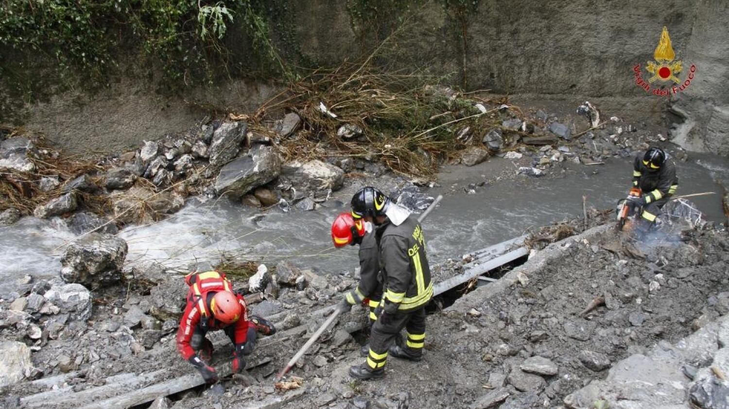 Continua il maltempo al Nord. A Genova si cerca un anziano disperso