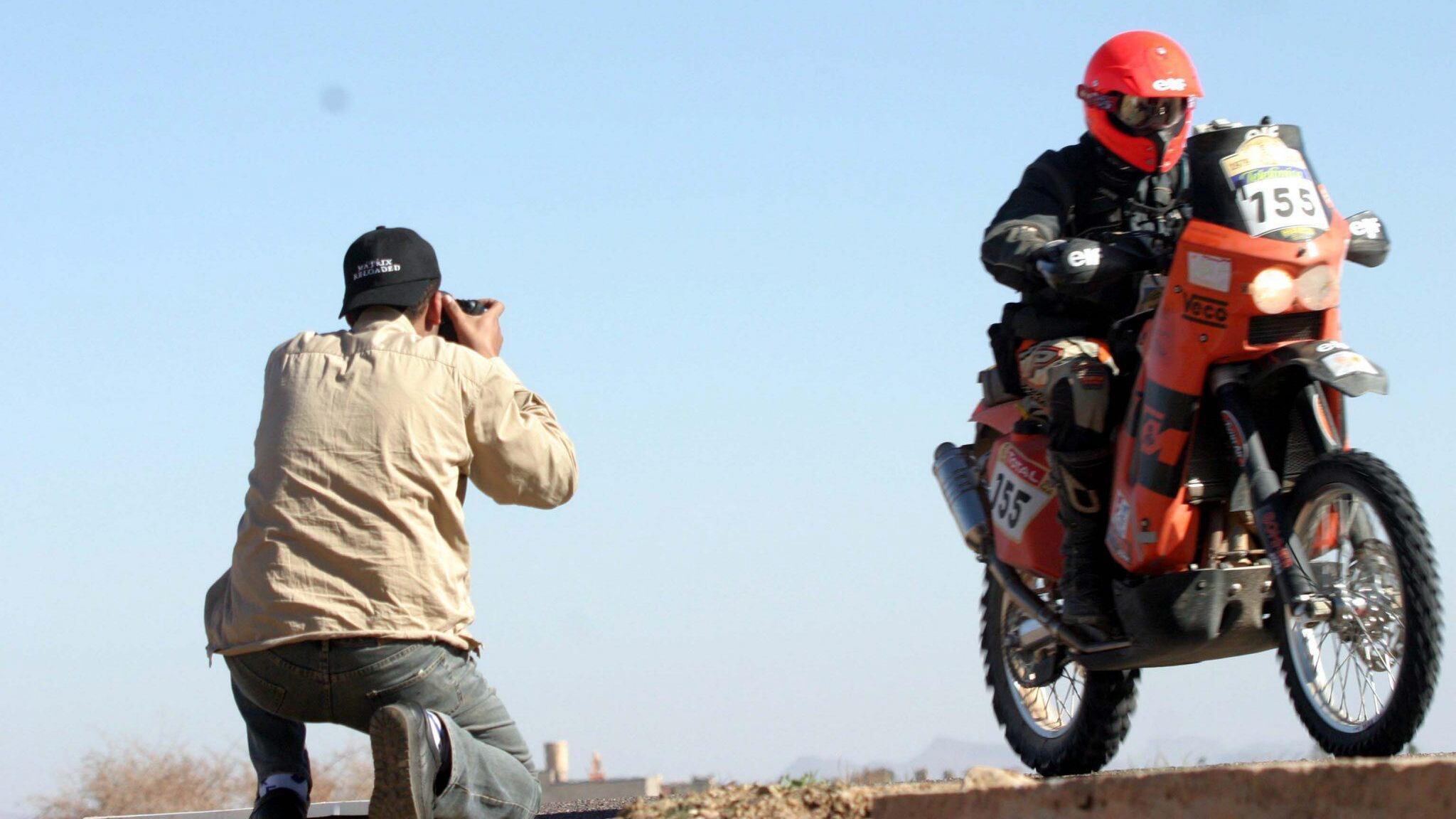 Le "Desert Queens" della Dakar a Eicma con 40 moto (pure quella di Thierry Sabine)