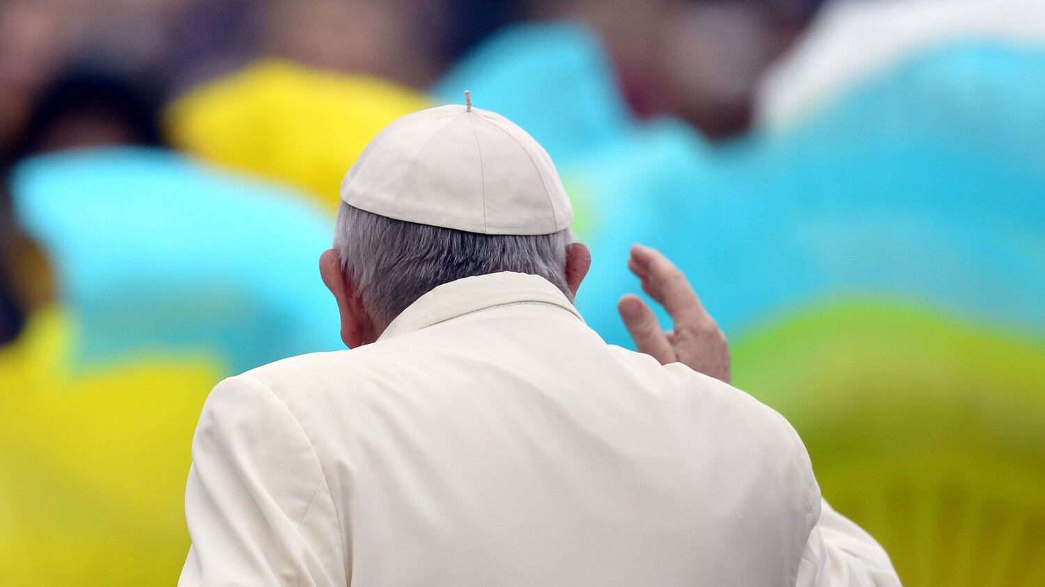 Il teologo attacca Bergoglio: "Chiesa disintegrata e caricaturale"