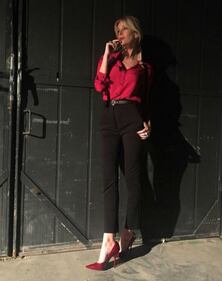Alessia Marcuzzi sensuale in top e collant nero 7