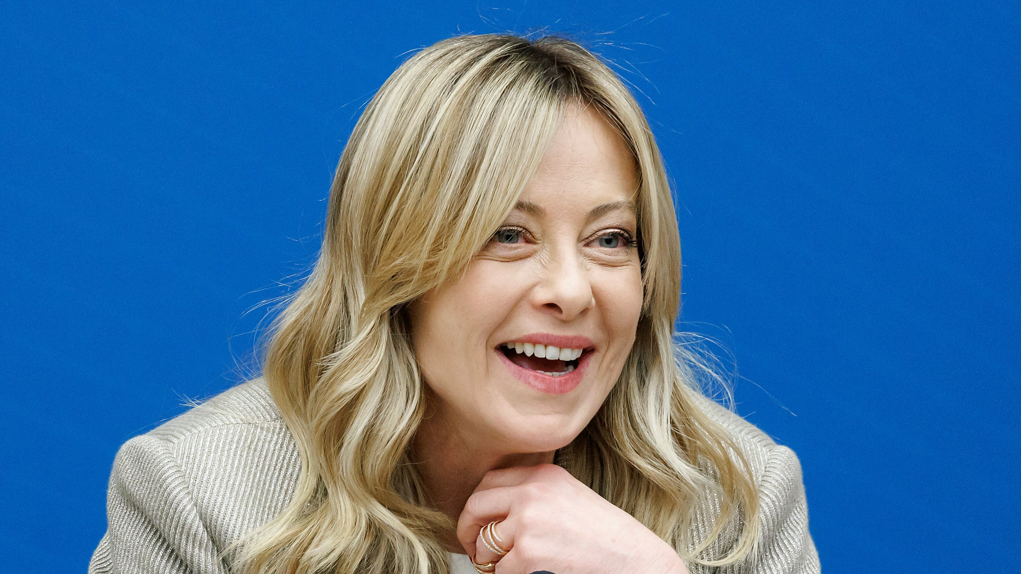 Meloni è più forte degli slogan femministi
