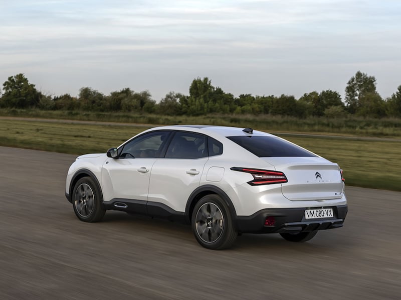 Citroen C4 X, le 10 cose da sapere