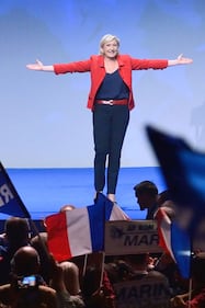 Marine Le Pen a TF1: "Via la bandiera dell'Ue dallo studio" 10