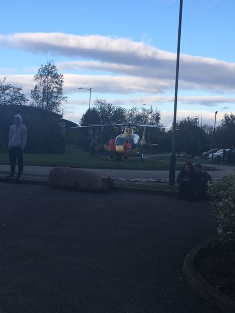 Gran Bretagna, ostaggi in un bowling: l'arrivo della polizia 2