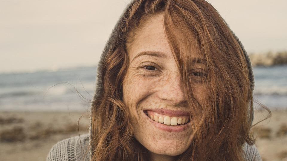 Macchie della pelle, cause e rimedi naturali