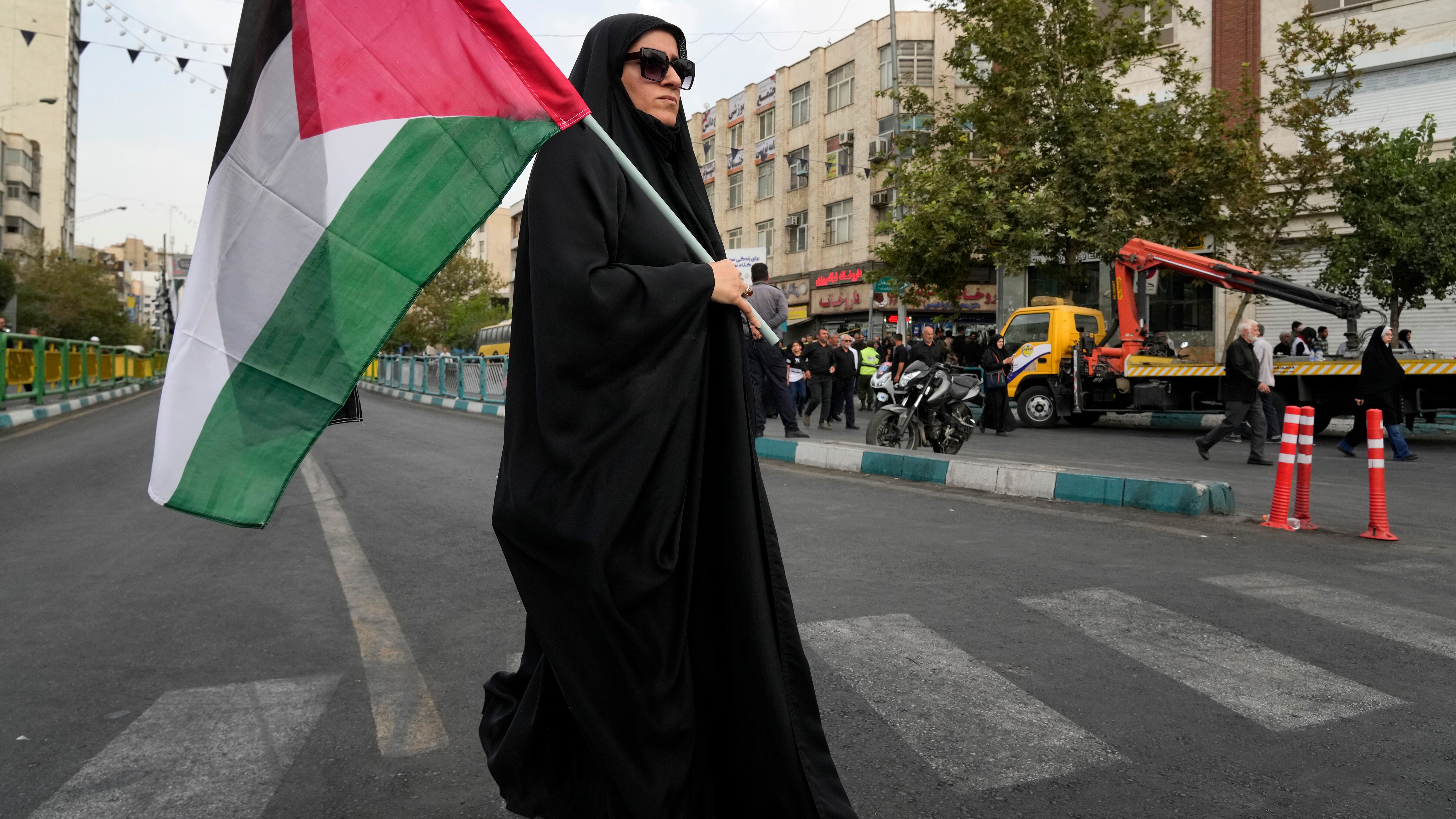 L'Iran: "Puniremo Israele. Ma nessuna escalation"
