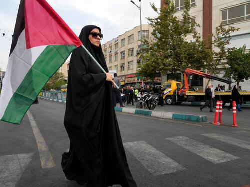L'Iran: "Puniremo Israele. Ma nessuna escalation"