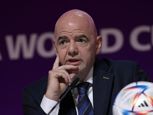 Infantino e i diritti (a pagamento) delle donne