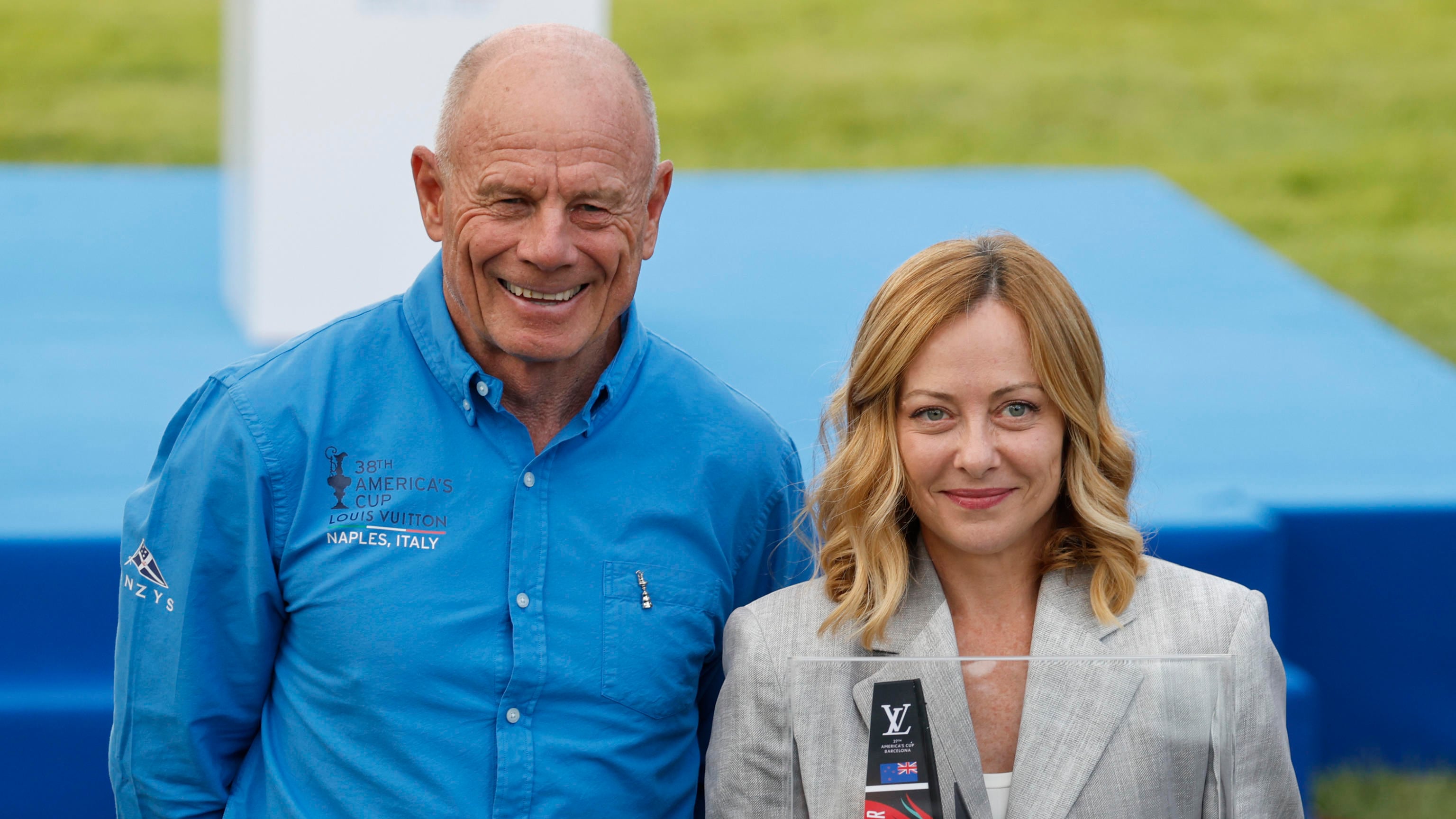 "Un evento che rende orgoglioso ogni italiano". Meloni lancia la Coppa America 2027 a Napoli
