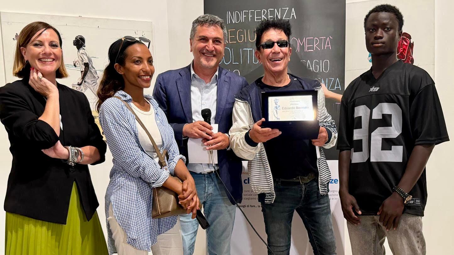 Giornata Mondiale del rifugiato: premiato Edoardo Bennato per il valore sociale della sua mostra “In cammino…”