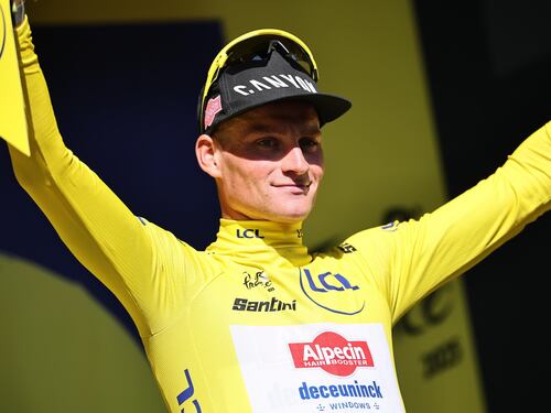 Pogacar resta "nudo" al Tour dopo la tappa "spaccagambe" Evenepoel veste Red Bull (forse)