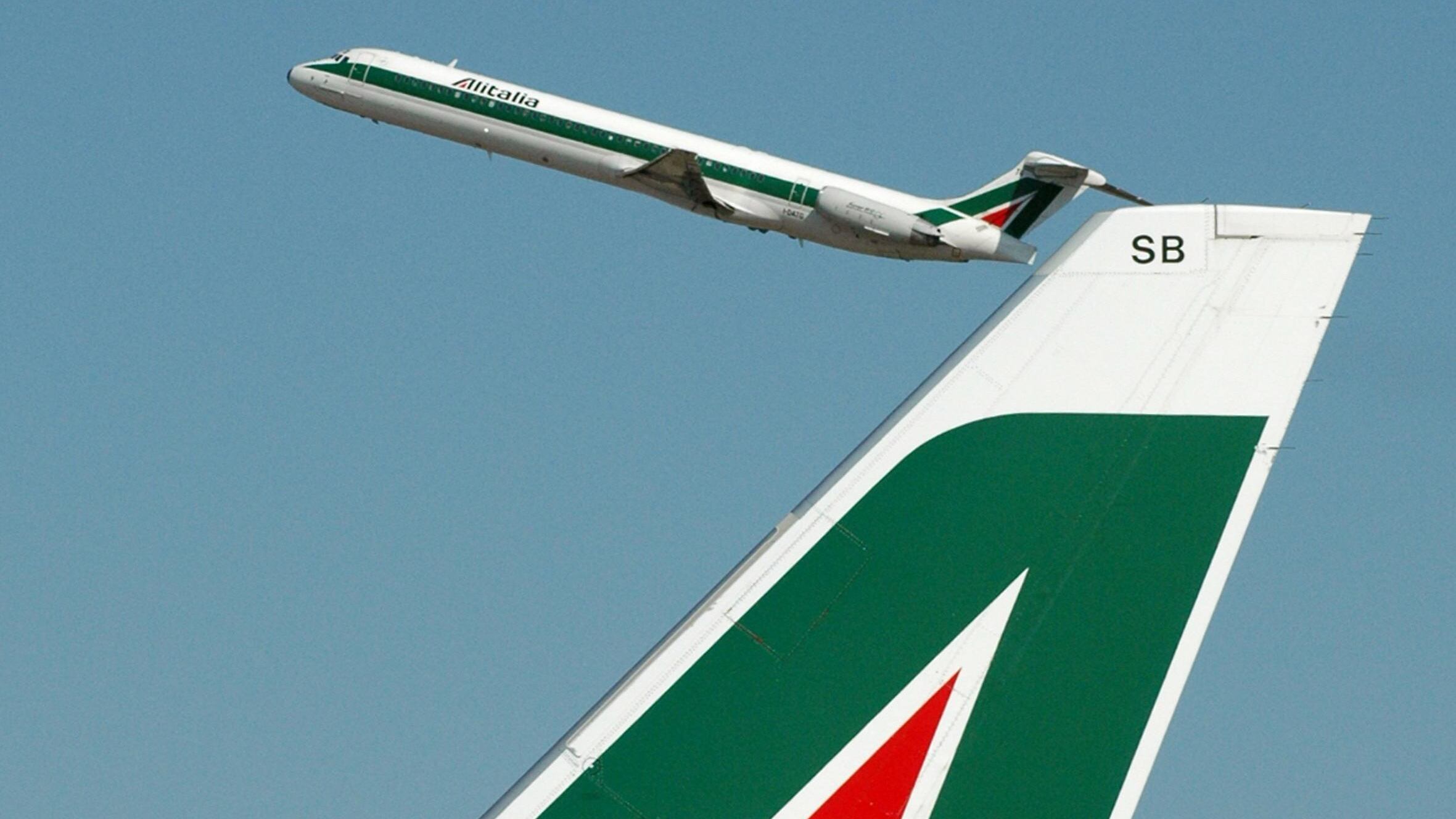 Alitalia, si lavora per nuovi soci Air France smentisce trattative