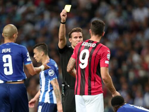 "Un errore dell'arbitro". Sulla sconfitta del Milan è già polemica