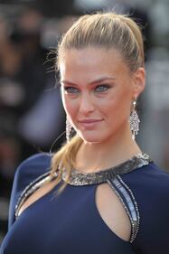 Bar Refaeli, sexy mamma col pancione 30