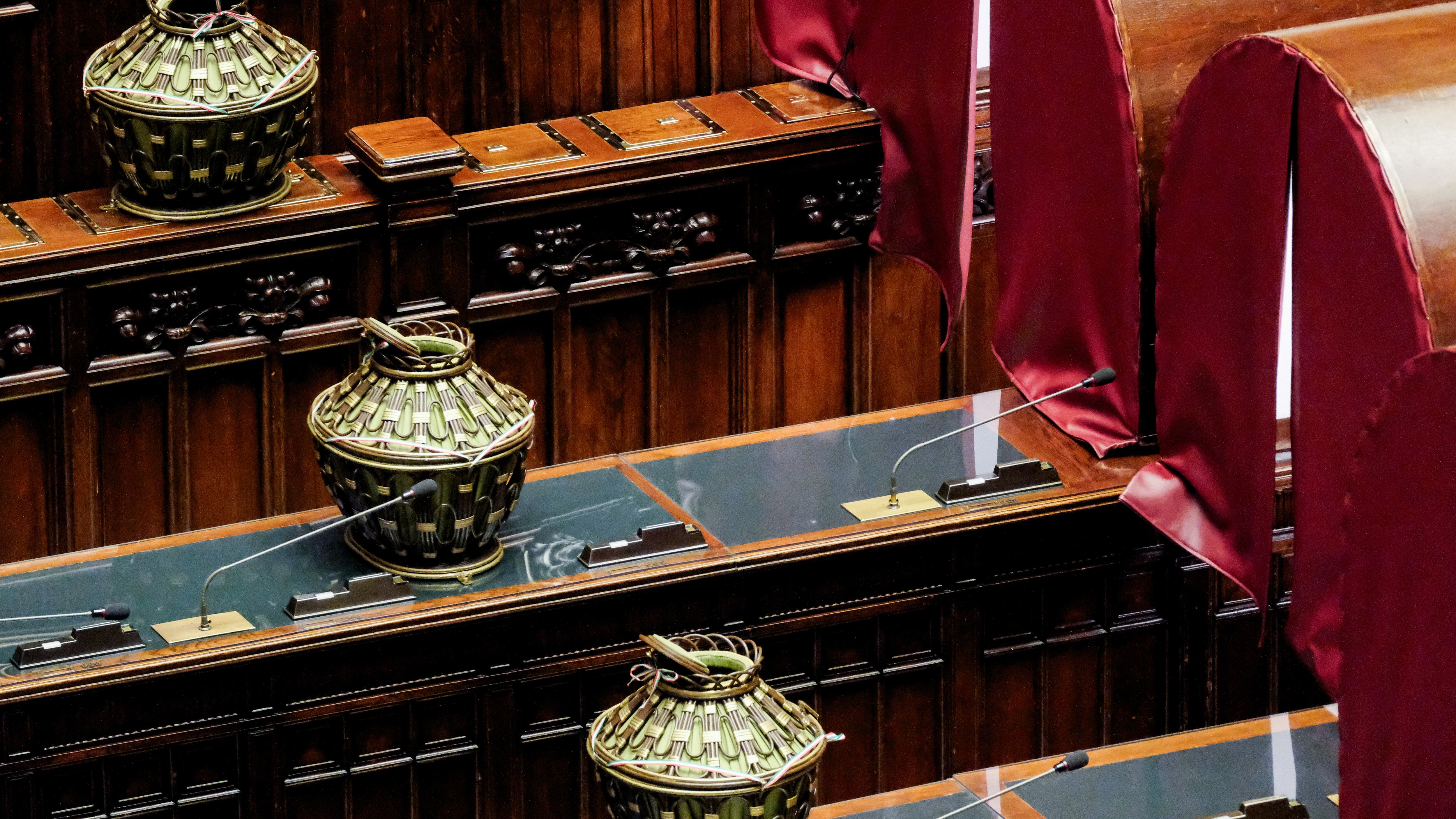 Trappole e sgambetti. Rischio fumate nere su presidenza Rai e Corte costituzionale