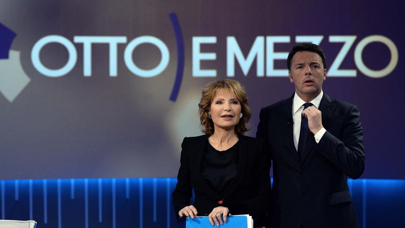 Renzi elogia il Cavaliere: "Non è come Salvini, in Europa ha credibilità"