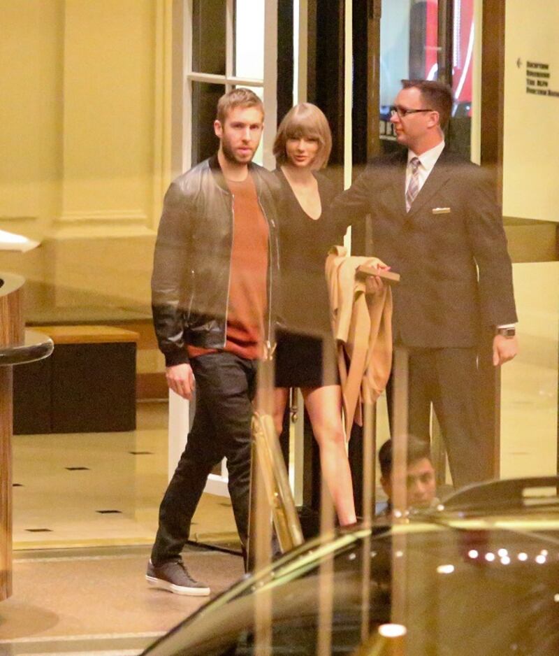 Taylor Swift e Calvin Harris festeggiano il primo anniversario: foto 12