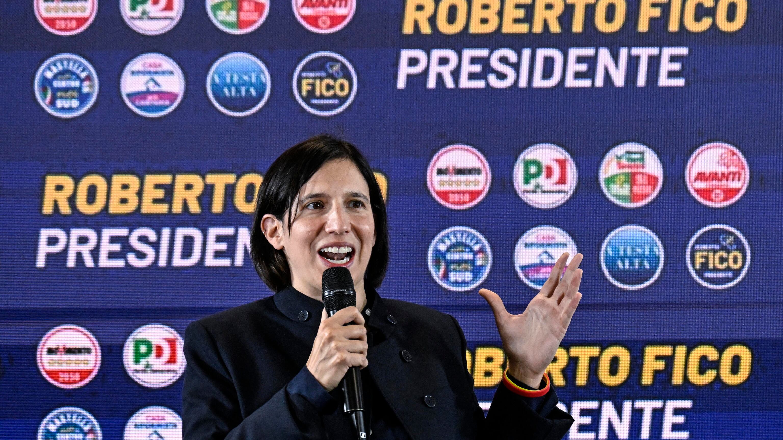 Ma perché Schlein festeggia?, la fregatura di Fico e Decaro: quindi, oggi..