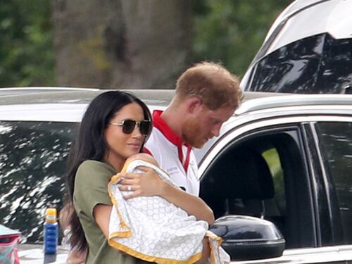 Altro che lite: Meghan e Kate fotografate felici ad una partita di polo insieme ai bambini