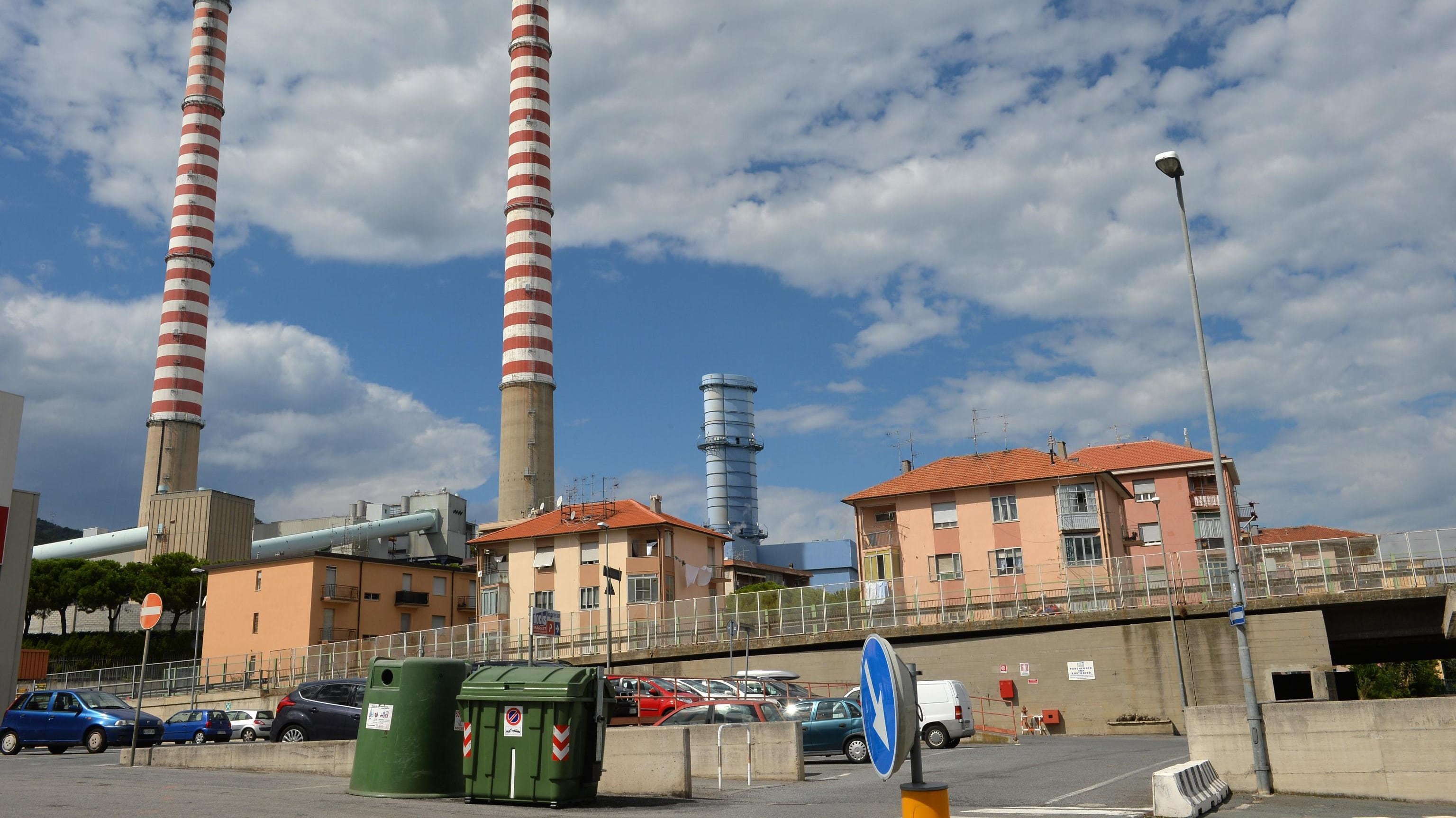Centrale Tirreno Power sequestrata: "Non rispettati limiti sulle emissioni"