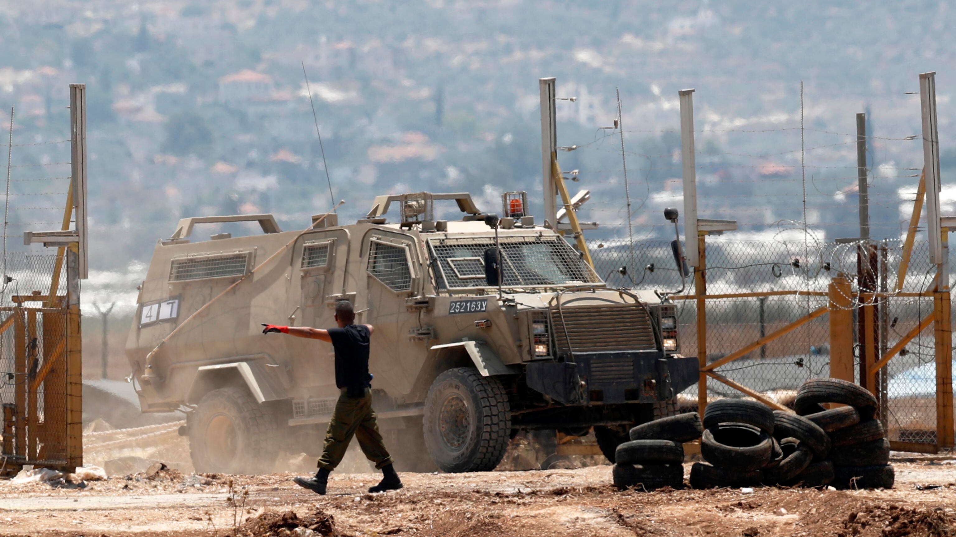 Tensione in Israele: blitz a Jenin e attentato con almeno 7 feriti a Tel Aviv