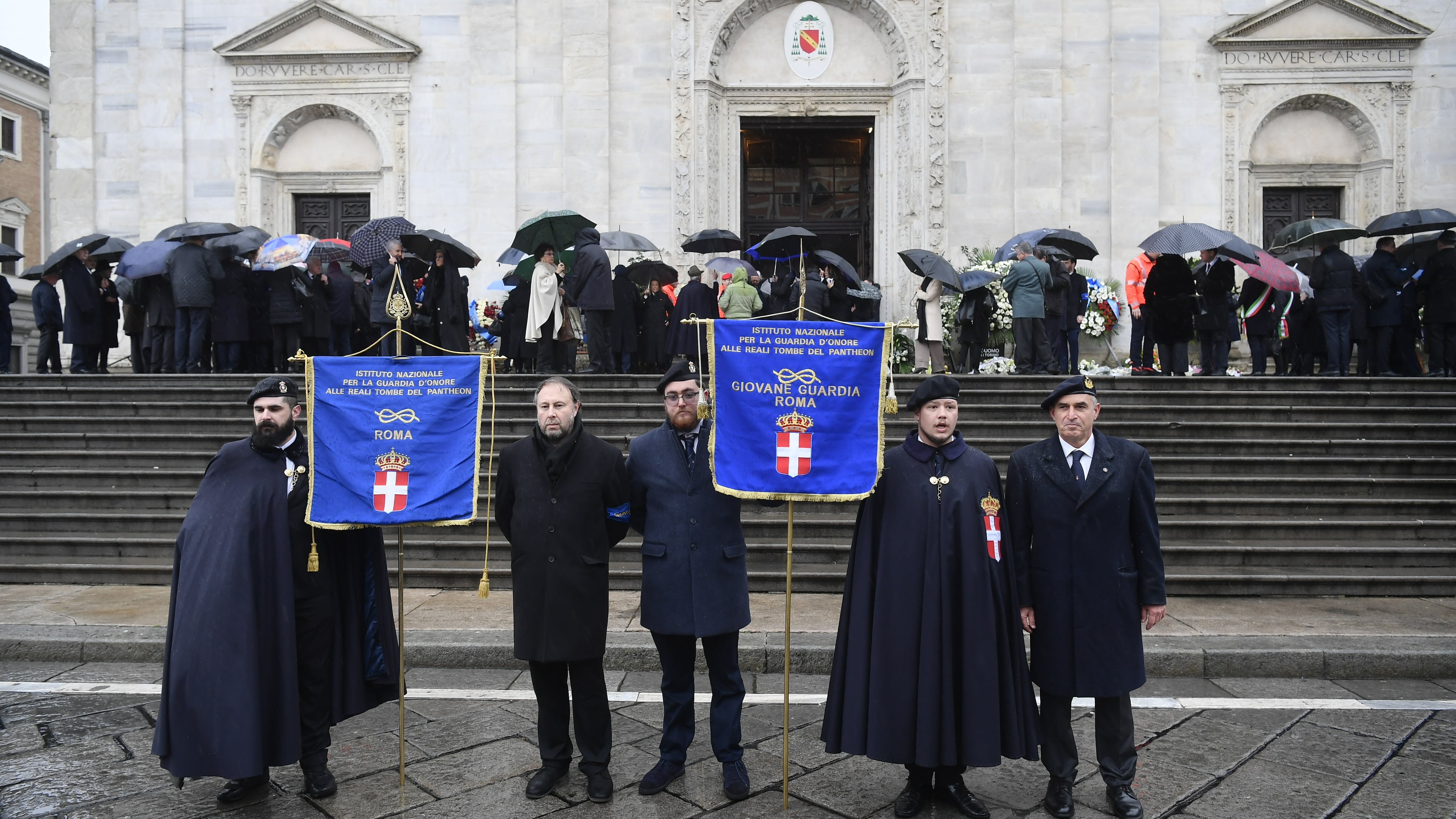 Ancora nessuna sepoltura per Vittorio Emanuele di Savoia, il "no" alla tomba nella Basilica di Superga