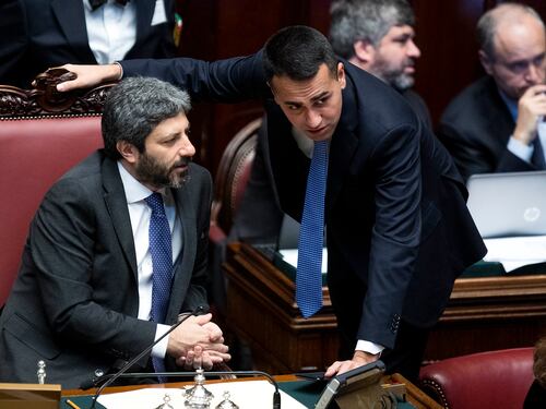Migranti, scontro nel M5S tra Di Maio e Fico