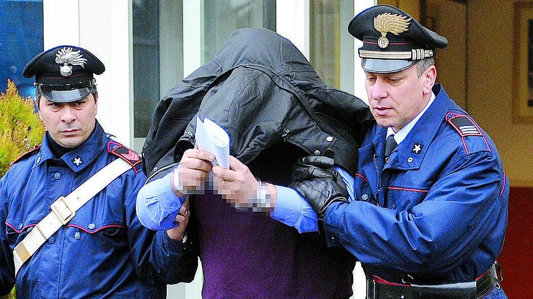 Camorra: maxi blitz della polizia, 90 arresti