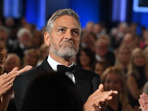 Incidente George Clooney, il medico: "Voleva solo sapere quando tornare sul set"