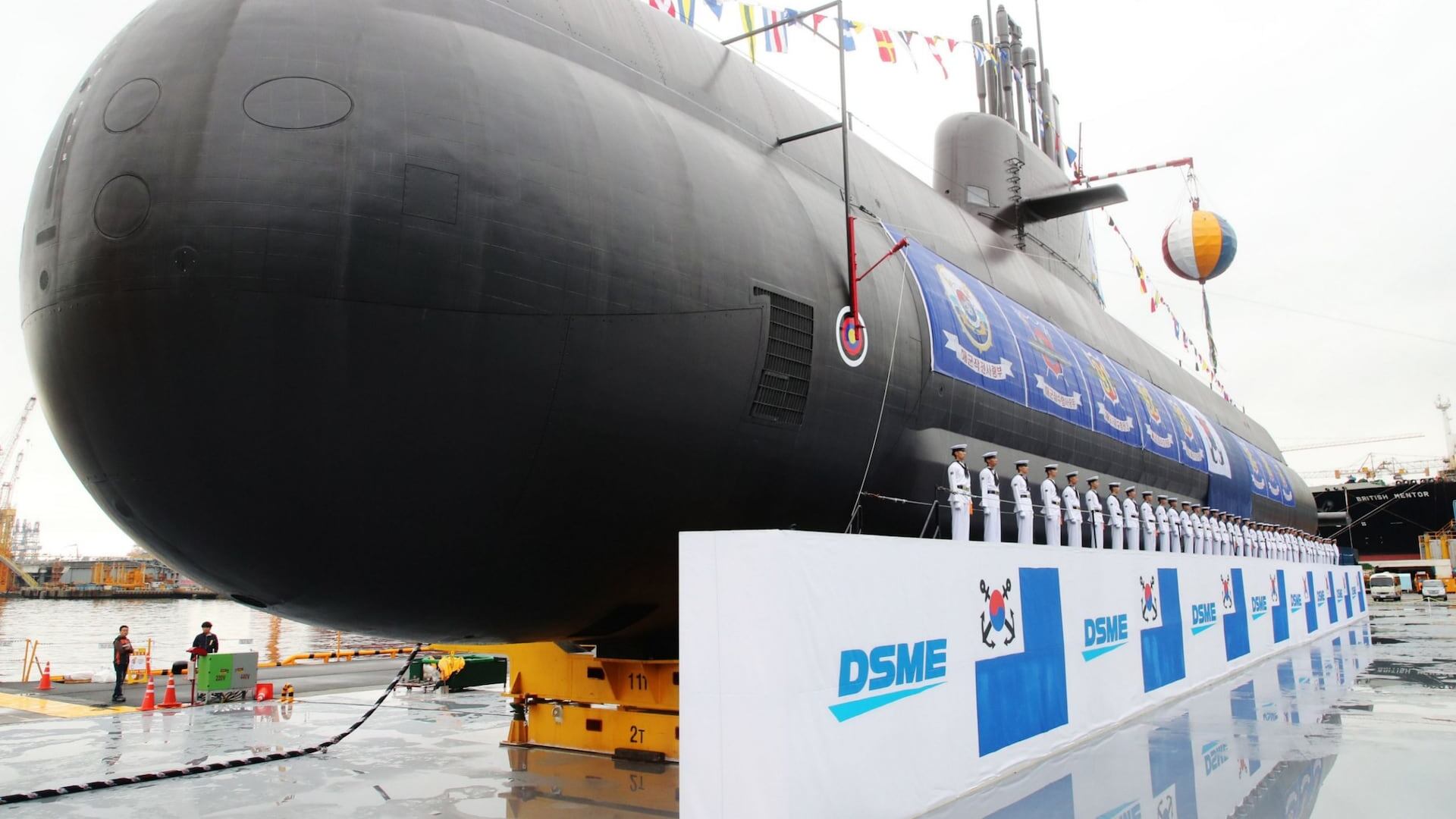 Corea del Sud, svelato il primo sottomarino strategico